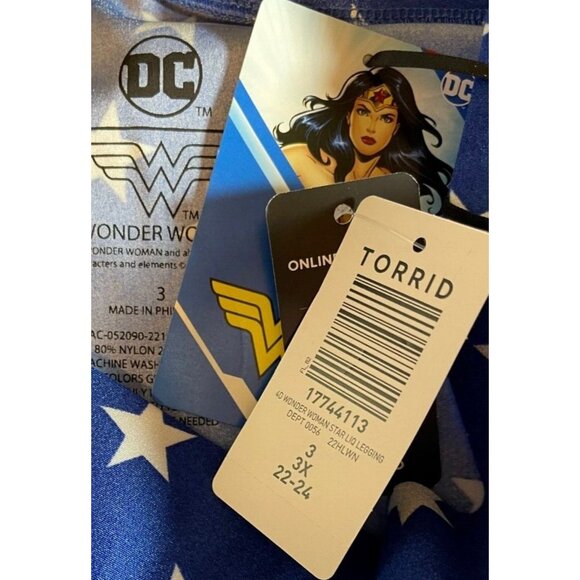 DC Comics +3 Blue Stretch Waist Wonder Woman Star Liquid Knit Crop Leggings - Picture 6 of 6